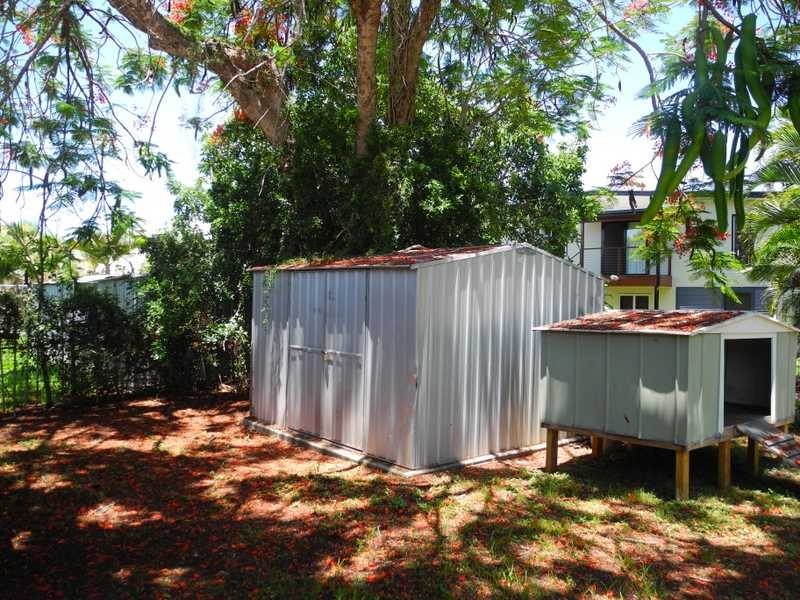 6 Alexander Street, Boyne Island QLD 4680