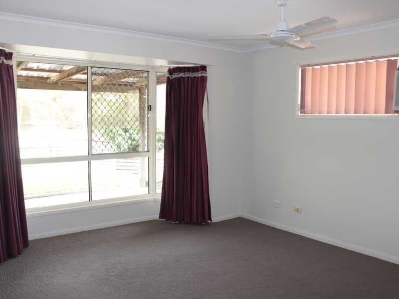 13 Curtis Avenue, Boyne Island QLD 4680