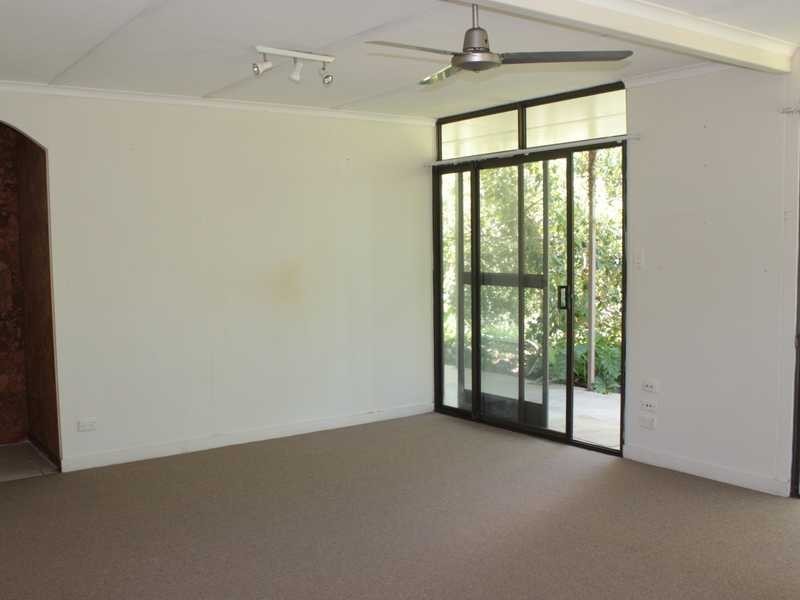 25 Martin Street, Bororen QLD 4678