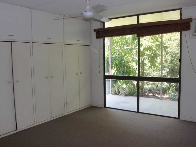 25 Martin Street, Bororen QLD 4678