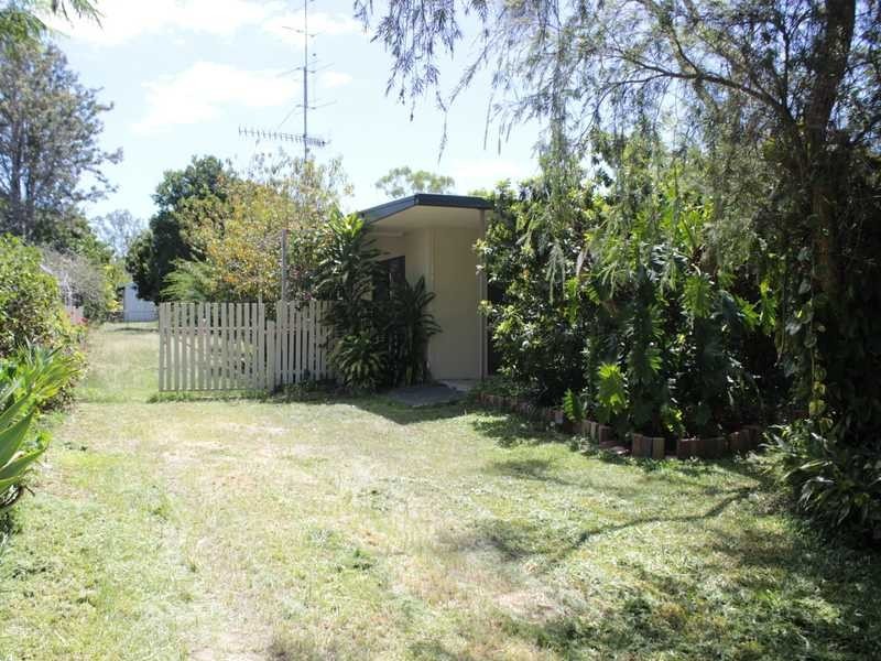 25 Martin Street, Bororen QLD 4678