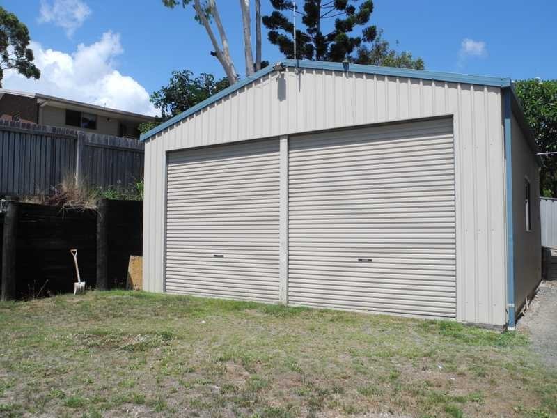 23 Crest Avenue, Boyne Island QLD 4680