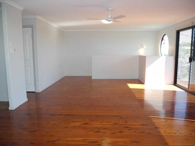 23 Crest Avenue, Boyne Island QLD 4680