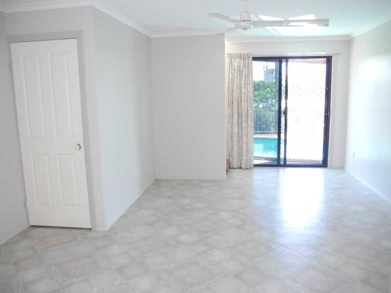 23 Crest Avenue, Boyne Island QLD 4680