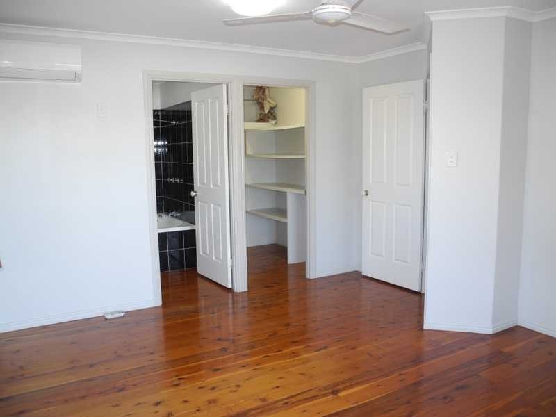 23 Crest Avenue, Boyne Island QLD 4680