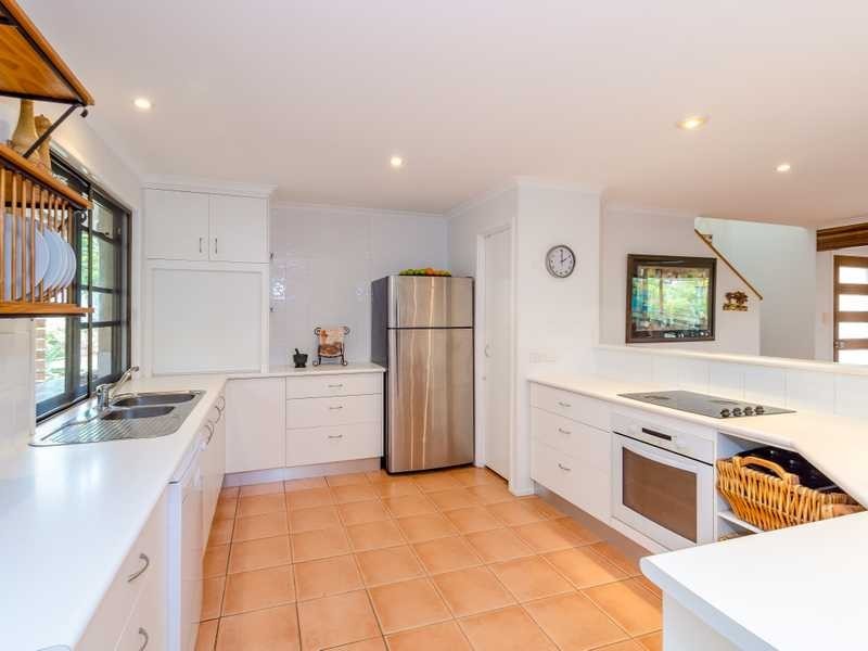 3 Corella Street, Boyne Island QLD 4680