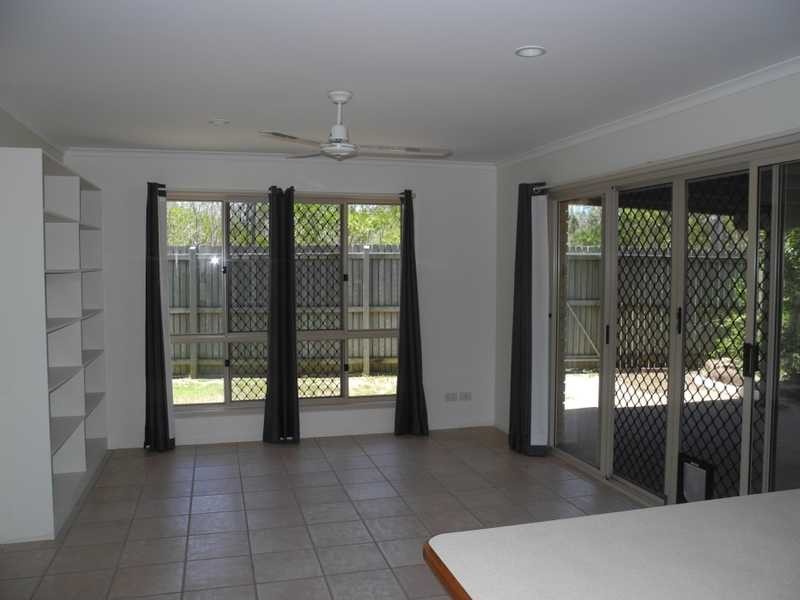 5 Minya Close, Boyne Island QLD 4680