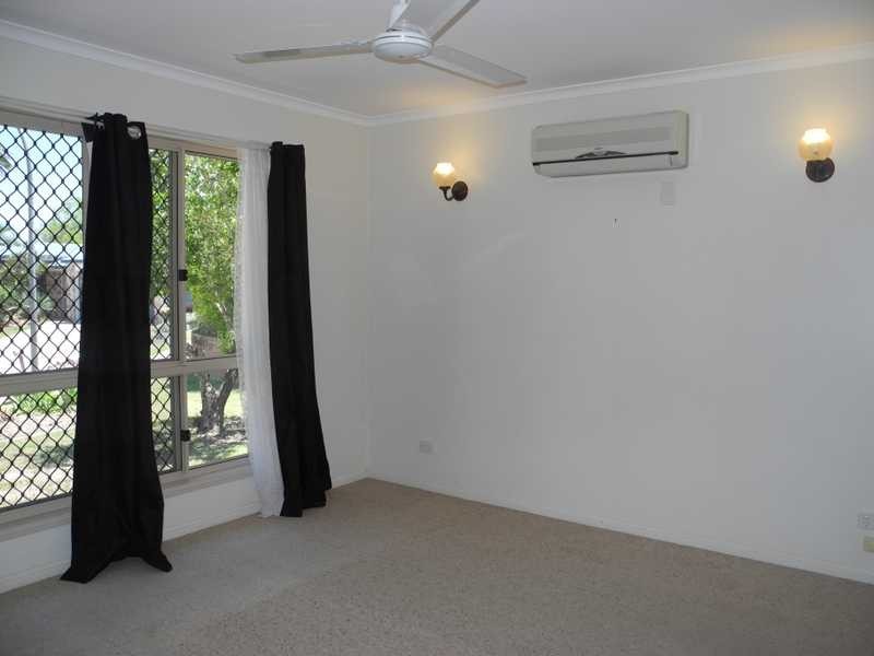 5 Minya Close, Boyne Island QLD 4680