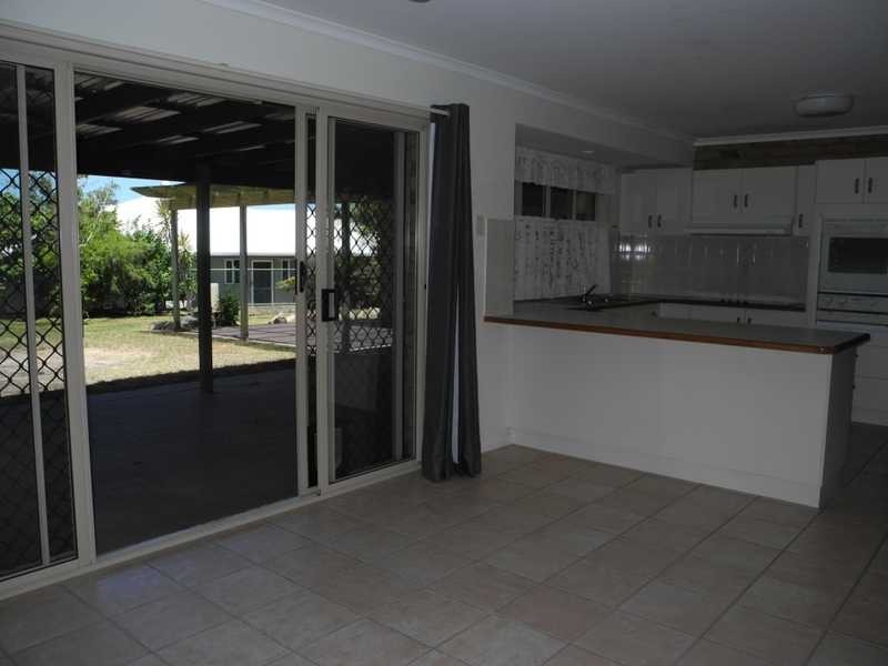 5 Minya Close, Boyne Island QLD 4680