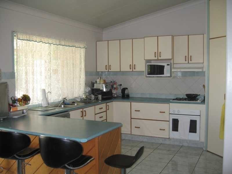 4 Silverton Drive, Tannum Sands QLD 4680