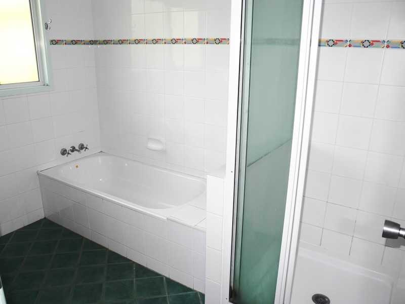 23 Alexander Street, Boyne Island QLD 4680