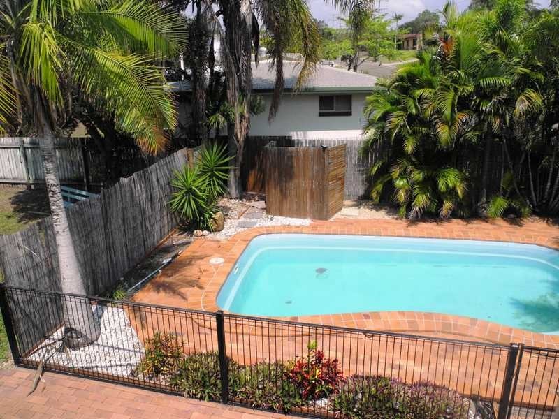 23 Alexander Street, Boyne Island QLD 4680