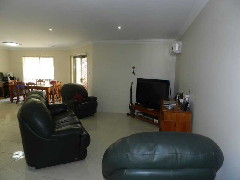 18 Melanie Court, Boyne Island QLD 4680