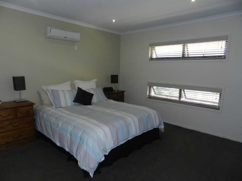 18 Melanie Court, Boyne Island QLD 4680