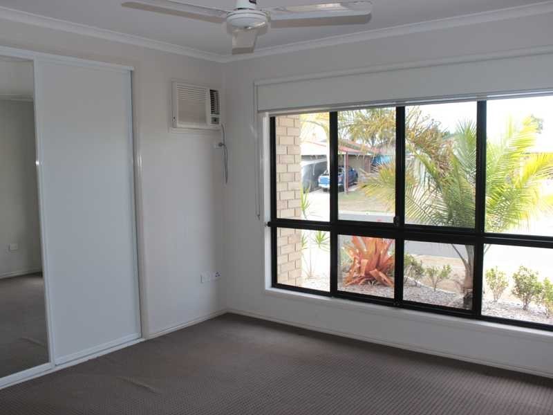 41 Curtis Avenue, Boyne Island QLD 4680