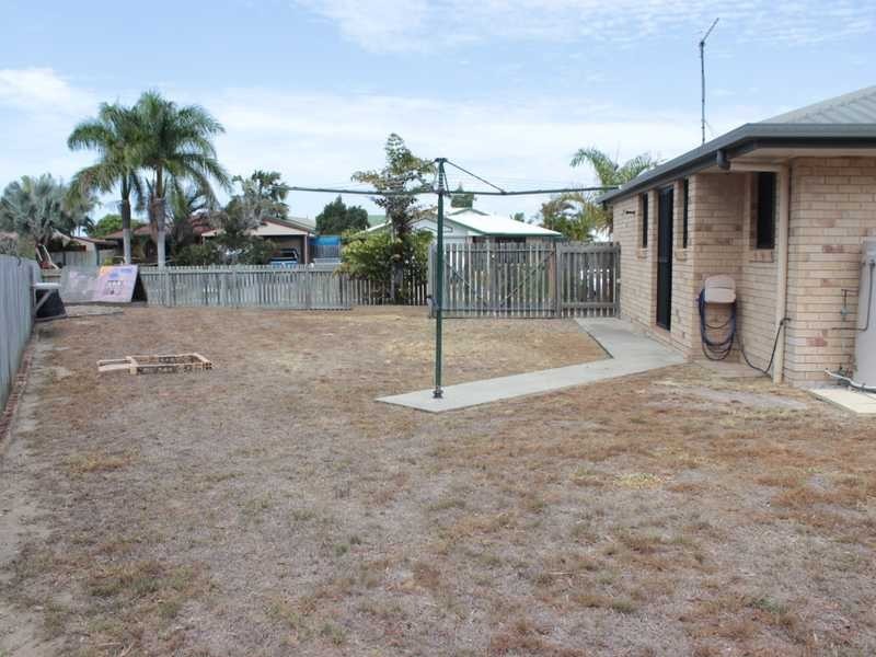 41 Curtis Avenue, Boyne Island QLD 4680
