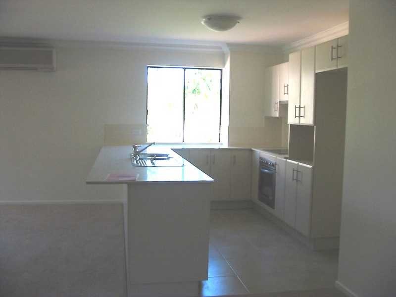 Unit 8/8A Wyndham Avenue, Boyne Island QLD 4680