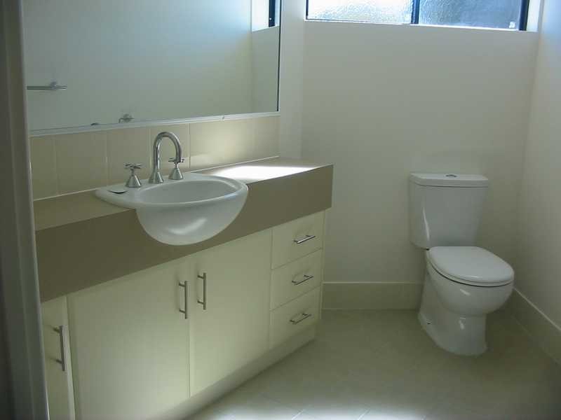 Unit 8/8A Wyndham Avenue, Boyne Island QLD 4680