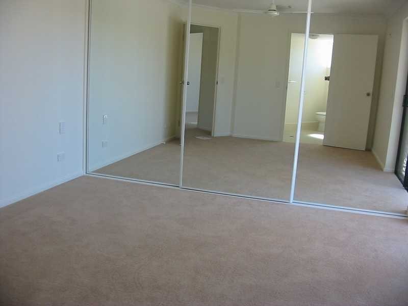 Unit 8/8A Wyndham Avenue, Boyne Island QLD 4680