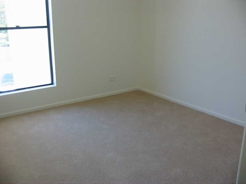 Unit 8/8A Wyndham Avenue, Boyne Island QLD 4680