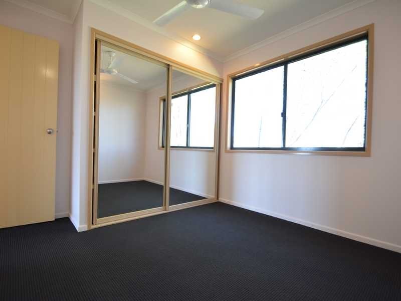 25 Sayre Crescent, Boyne Island QLD 4680