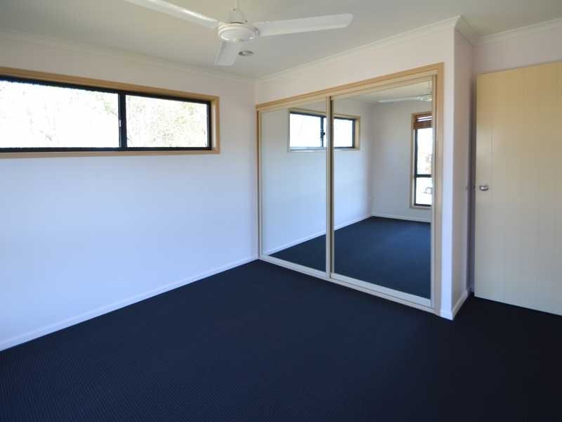 25 Sayre Crescent, Boyne Island QLD 4680