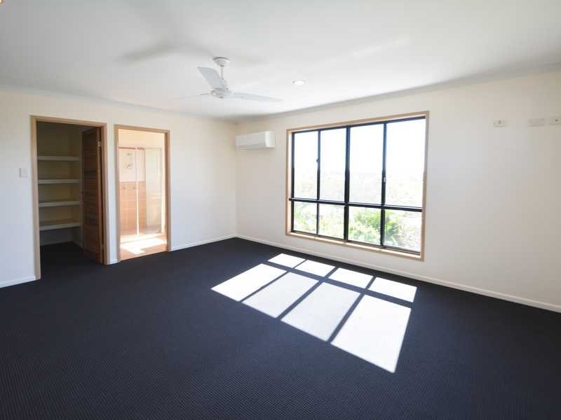 25 Sayre Crescent, Boyne Island QLD 4680