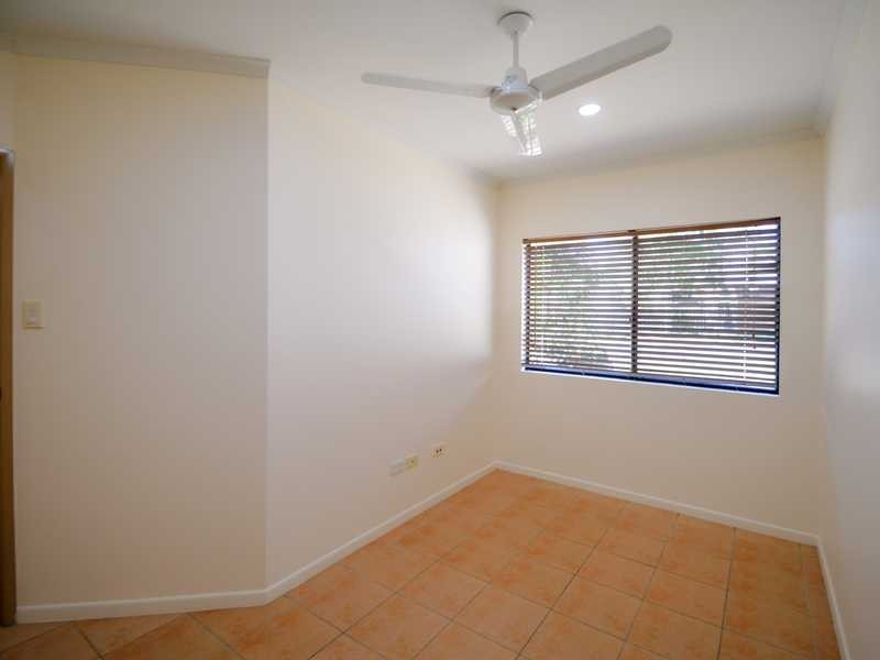 25 Sayre Crescent, Boyne Island QLD 4680