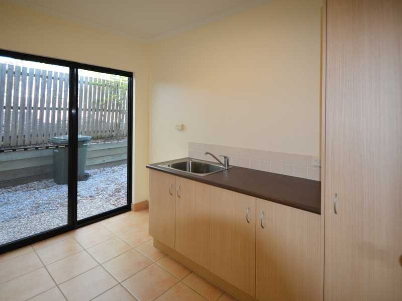 25 Sayre Crescent, Boyne Island QLD 4680