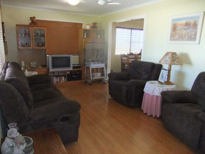 11 Marina Avenue, Boyne Island QLD 4680