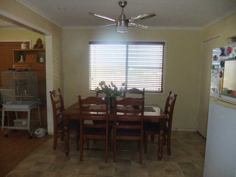 11 Marina Avenue, Boyne Island QLD 4680