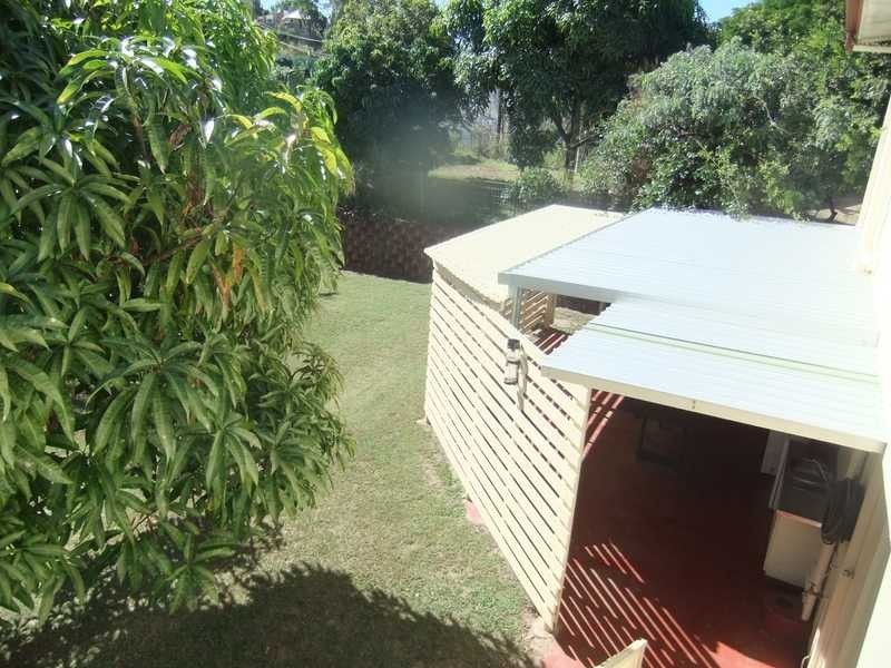 11 Marina Avenue, Boyne Island QLD 4680
