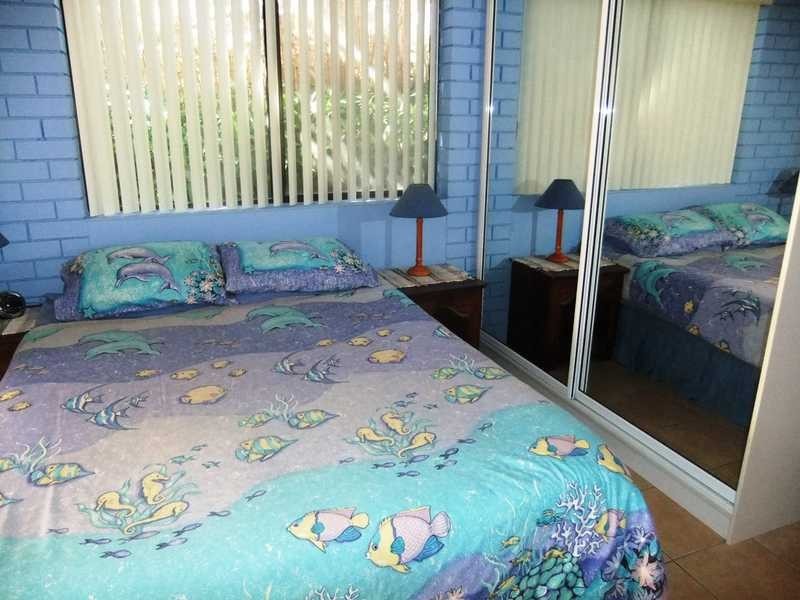 11 Marina Avenue, Boyne Island QLD 4680