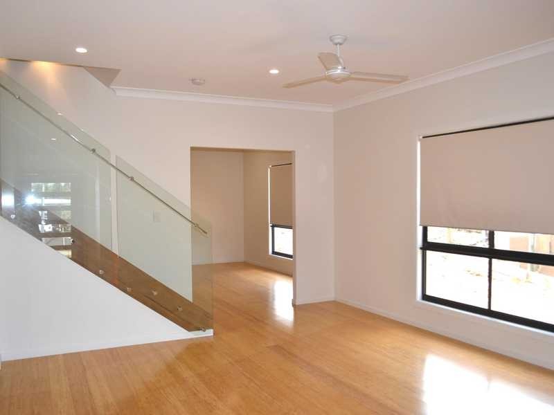 27 Marina Avenue, Boyne Island QLD 4680