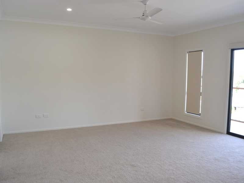 27 Marina Avenue, Boyne Island QLD 4680