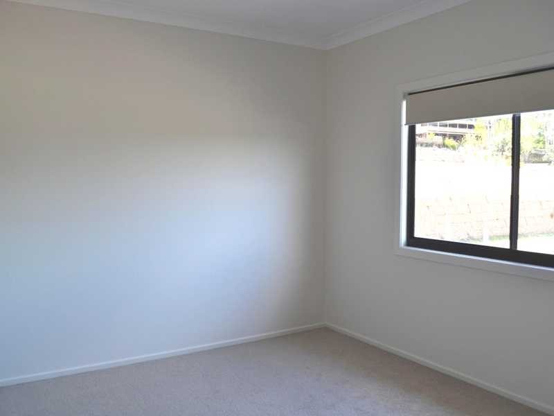 27 Marina Avenue, Boyne Island QLD 4680