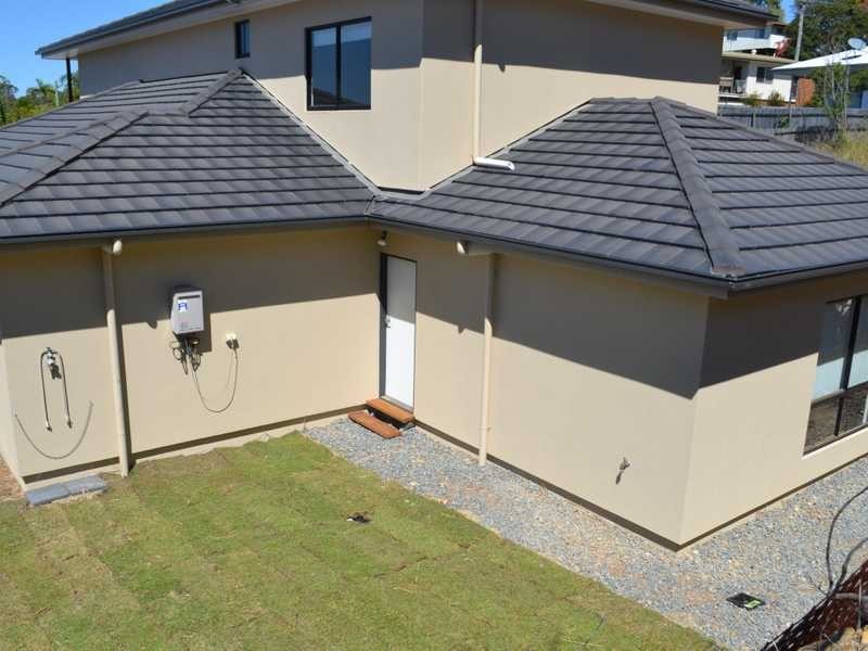 27 Marina Avenue, Boyne Island QLD 4680