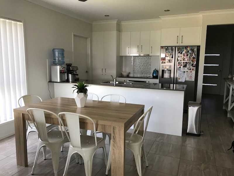 6 Kurwongbah Street, Boyne Island QLD 4680