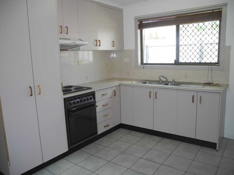 1/33 Centenary Drive, Boyne Island QLD 4680