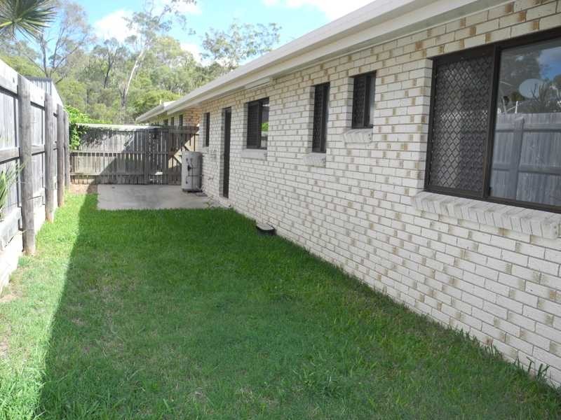 1/33 Centenary Drive, Boyne Island QLD 4680