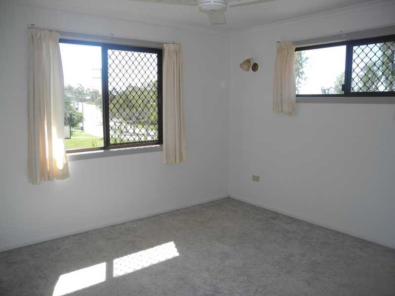 1/33 Centenary Drive, Boyne Island QLD 4680