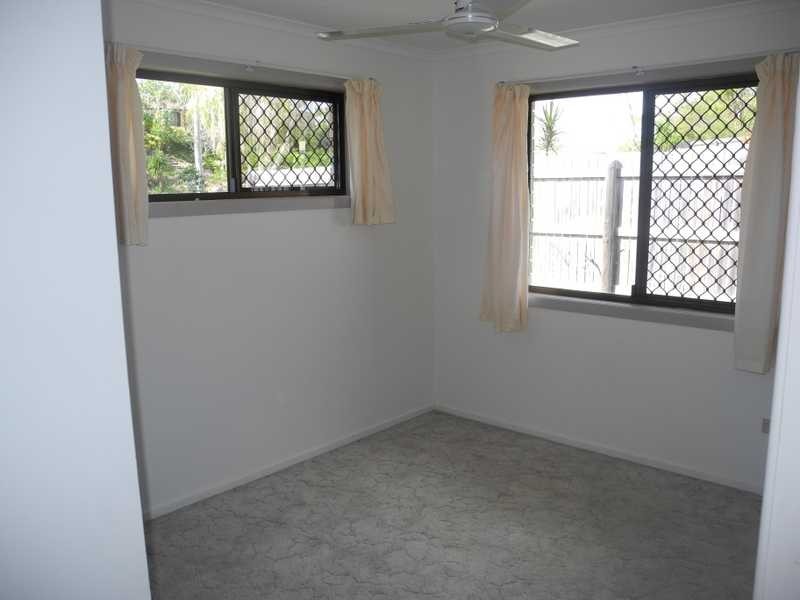 1/33 Centenary Drive, Boyne Island QLD 4680