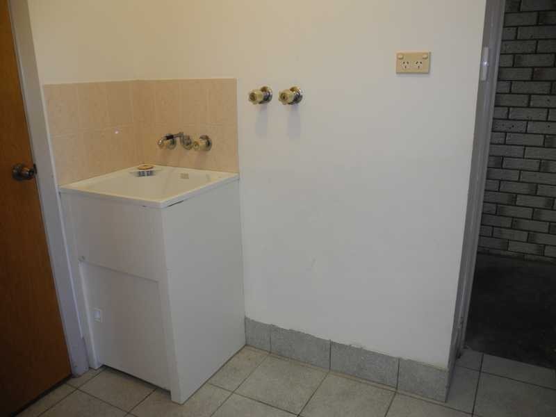 1/33 Centenary Drive, Boyne Island QLD 4680