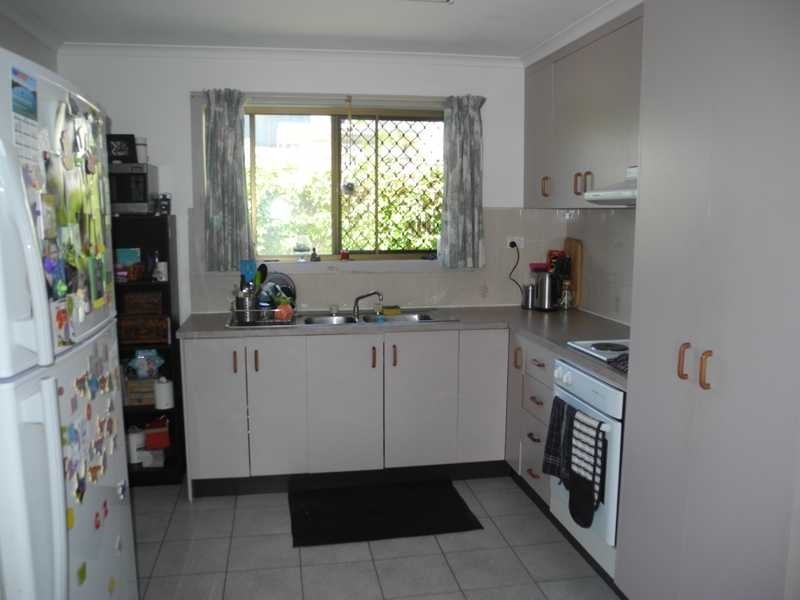 Unit/2/33 Centenary Drive, Boyne Island QLD 4680