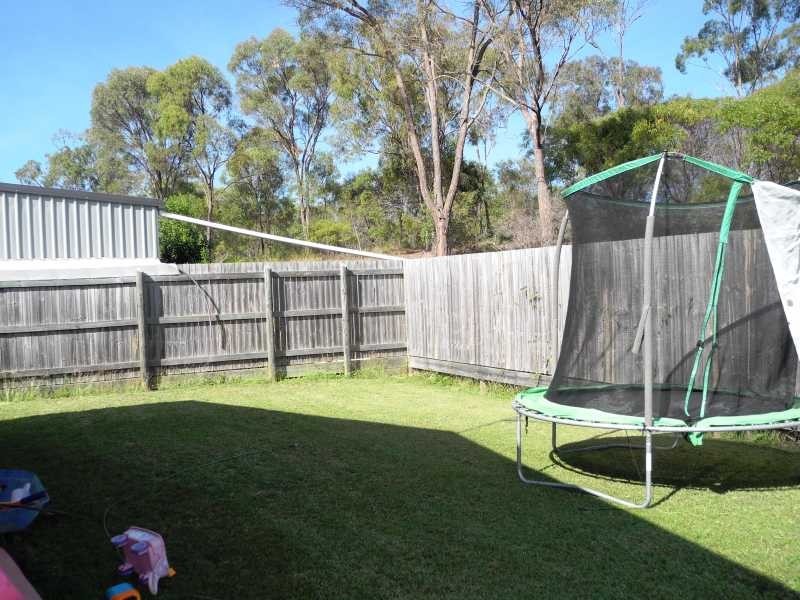 Unit/2/33 Centenary Drive, Boyne Island QLD 4680