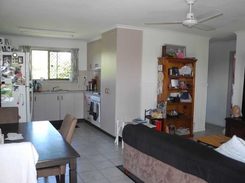 Unit/2/33 Centenary Drive, Boyne Island QLD 4680