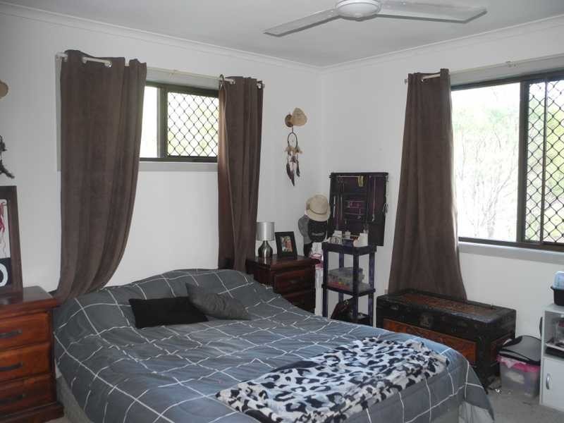 Unit/2/33 Centenary Drive, Boyne Island QLD 4680