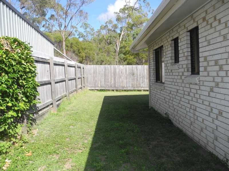 Unit/2/33 Centenary Drive, Boyne Island QLD 4680