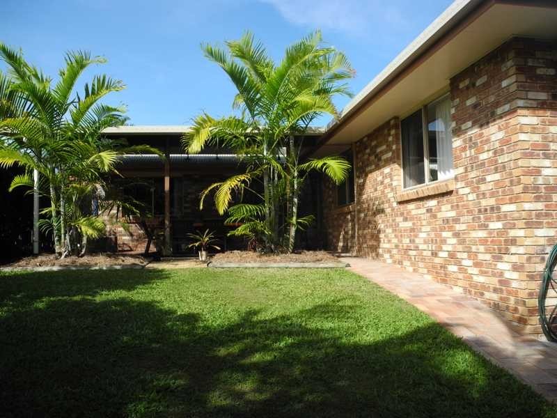 12 Geoffrey Thomas Drive, Tannum Sands QLD 4680