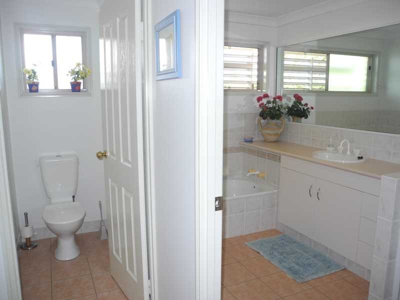 12 Geoffrey Thomas Drive, Tannum Sands QLD 4680